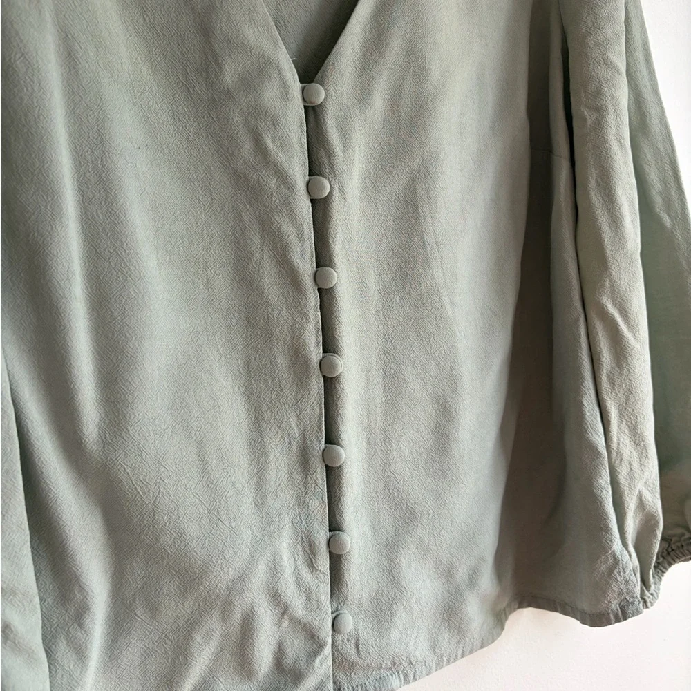 Marine Layer Sage Green V Neck Button Down Blouse Size XS